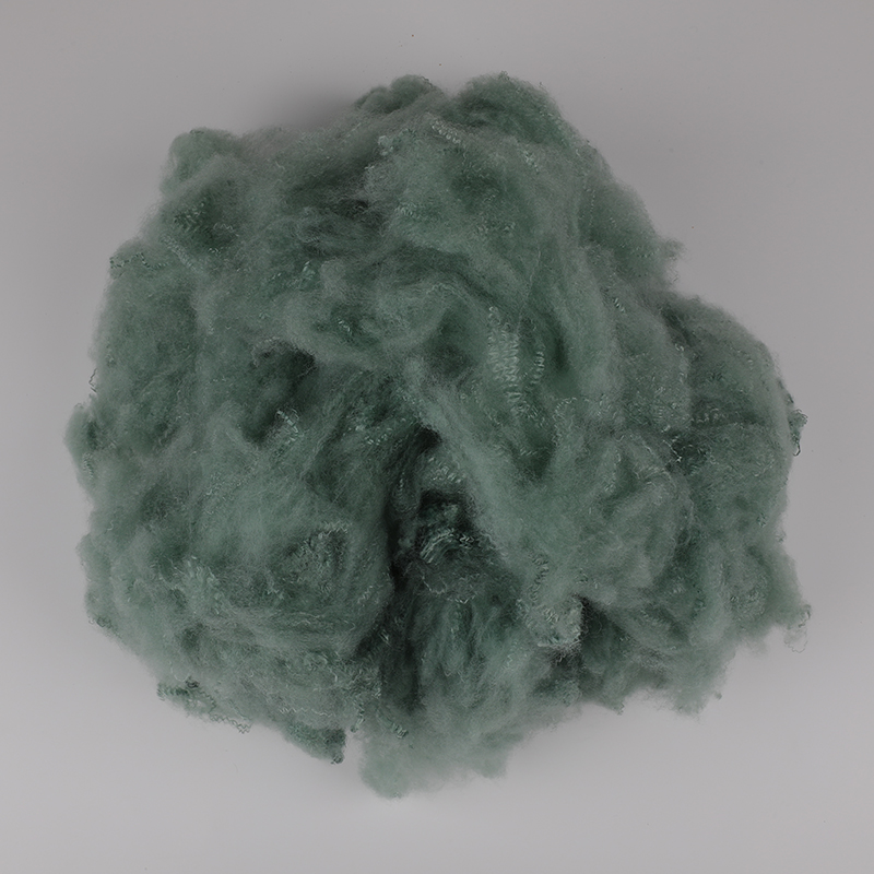 Blekgrön Ull Spinning Polyester Stapel Fiber 3D×64mm