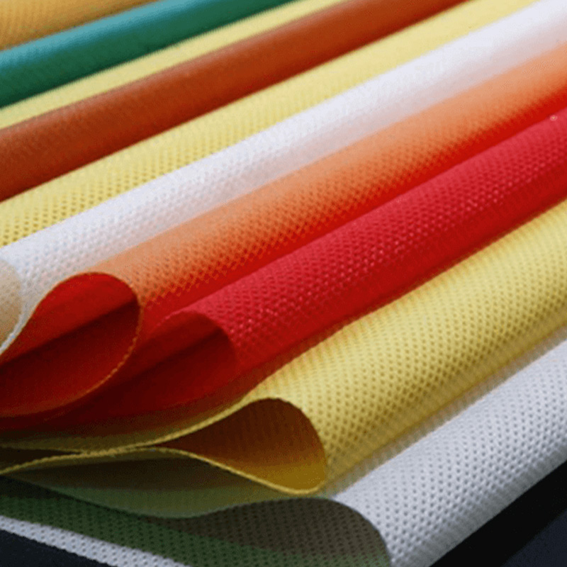 Rå vit non-woven polyesterstapelfiber (används för nålstansning) 2,5D×64mm